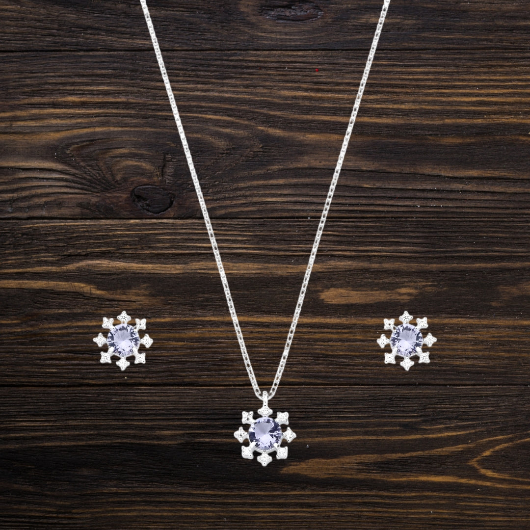 CONJUNTO REDONDO E ZIRCONIAS EM VOLTA