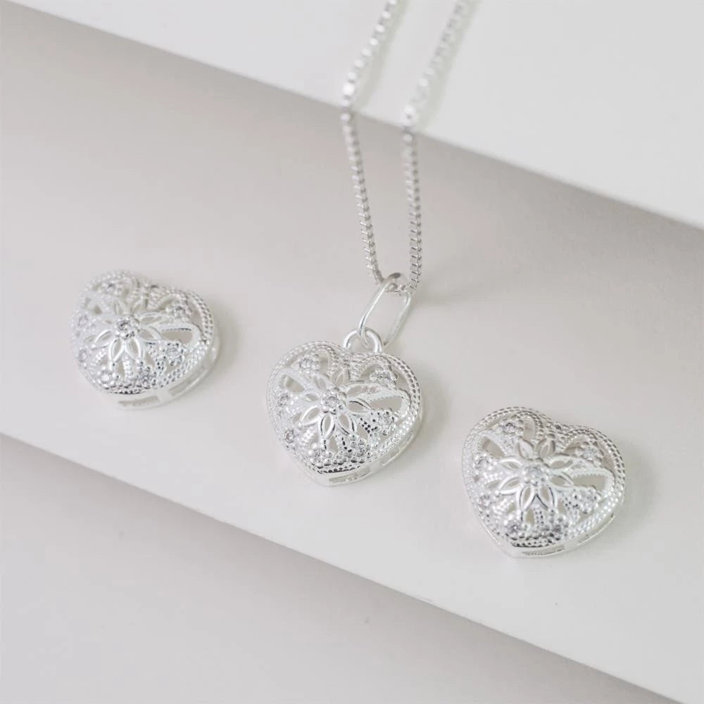 CONJUNTO CORAÇÃO ABAULADO COM PEDRAS